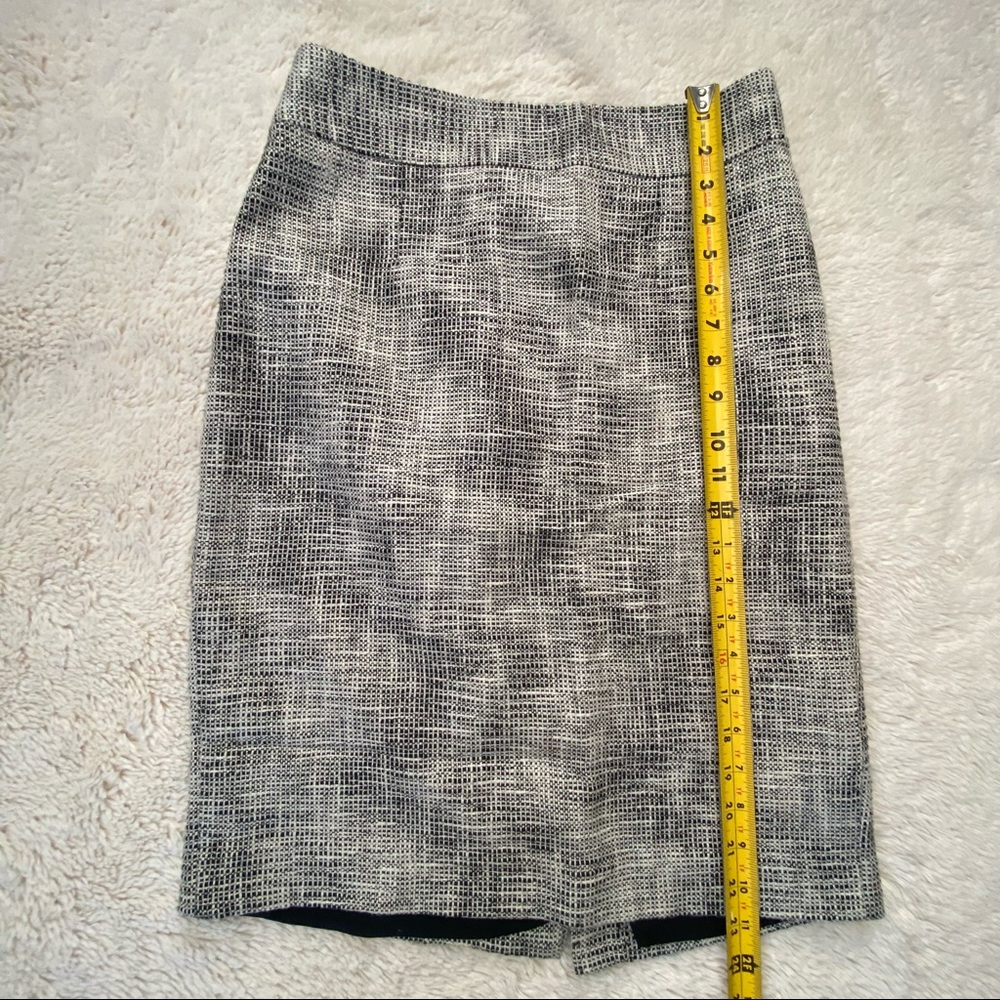 BR Black/White Textured Pencil Skirt, 4. - Picture 10 of 12